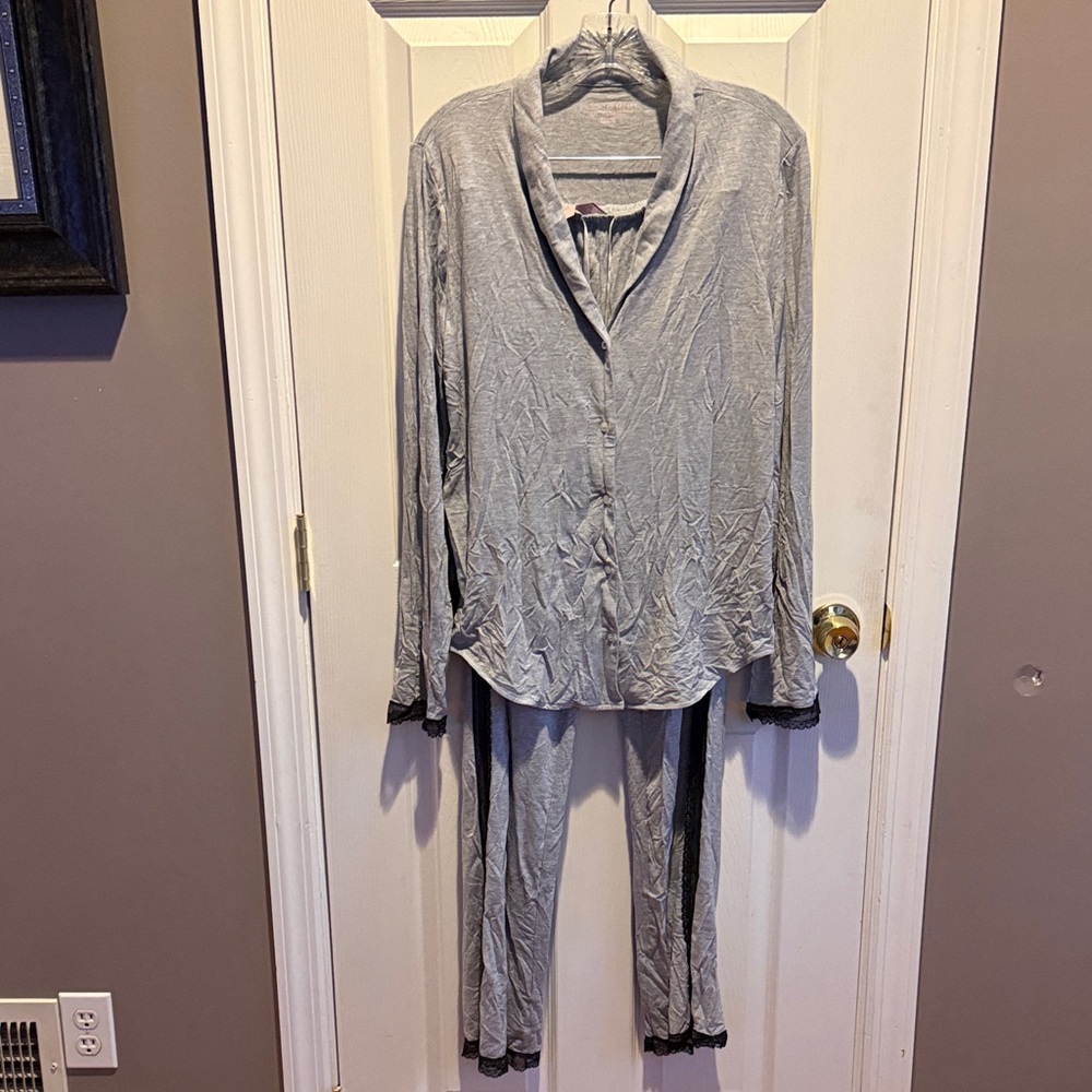 Victoria's Secret Heather Gray Top and matching pants